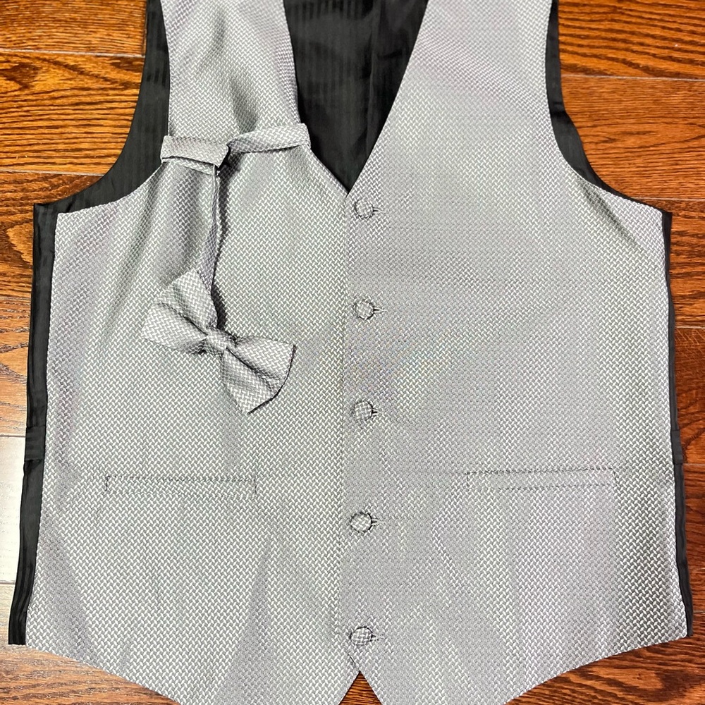 Moda Formalwear Silver Patterned Vest